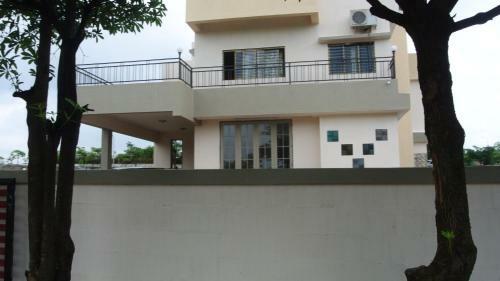 V2- Vue' Villa