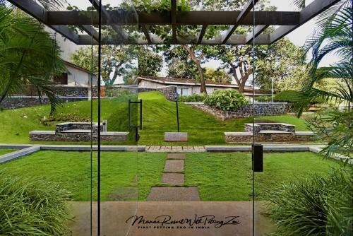 Hotel Manas Resort With Petting Zoo, Igatpuri