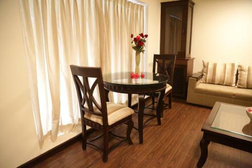 Hotel Manas Resort With Petting Zoo, Igatpuri