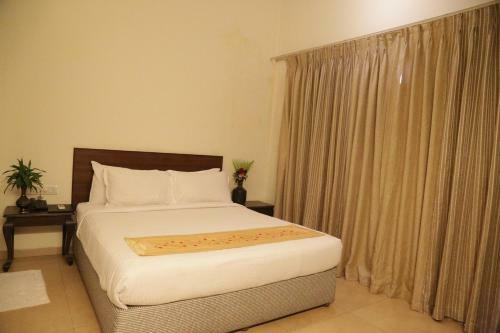 Hotel Manas Resort With Petting Zoo, Igatpuri
