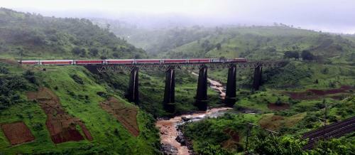 Hotel Manas Resort With Petting Zoo, Igatpuri