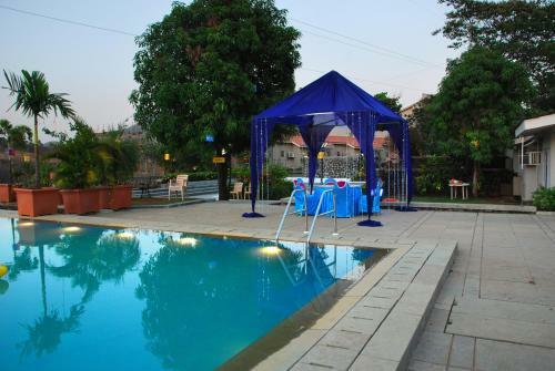 Hotel Manas Resort With Petting Zoo, Igatpuri