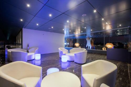Sapphire Premium Hotel & Suite