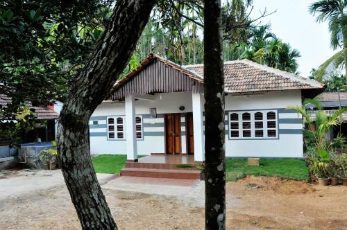 Kudajadri Cottage