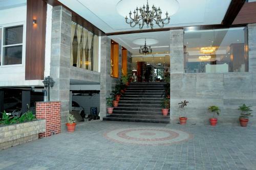Hotel Deventure Shimla Hills