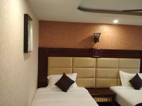 Hotel Rb Grand Residency