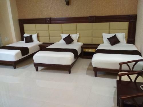 Hotel Rb Grand Residency