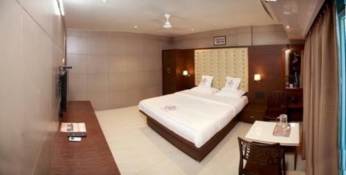 Lodge Hotel Leela