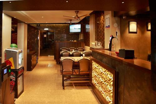 Lodge Hotel Leela