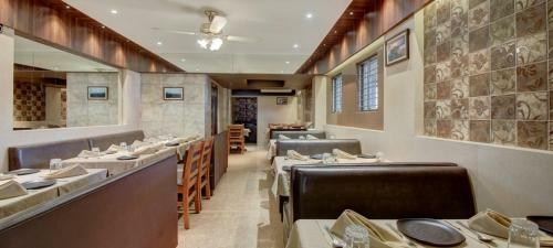 Lodge Hotel Leela
