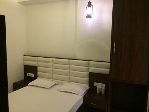 Hotel Lotus Grand Akm