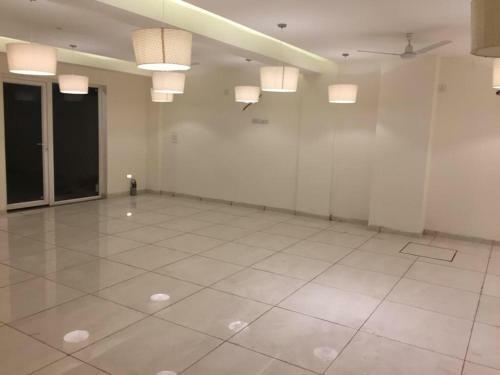 Hotel Lotus Grand Akm