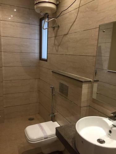 Hotel Lotus Grand Akm