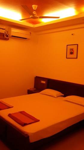 Hostal Hotel Mudra Midtown Suites And Rooms