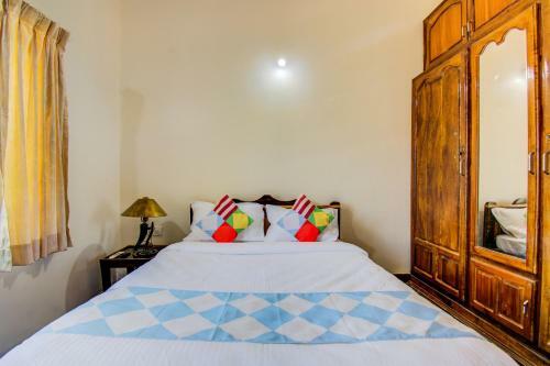 Villa Luxury Studio Home In Virajpet