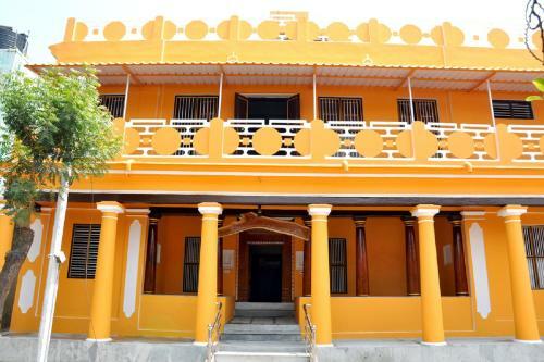 Hotel Anandhiram Heritage