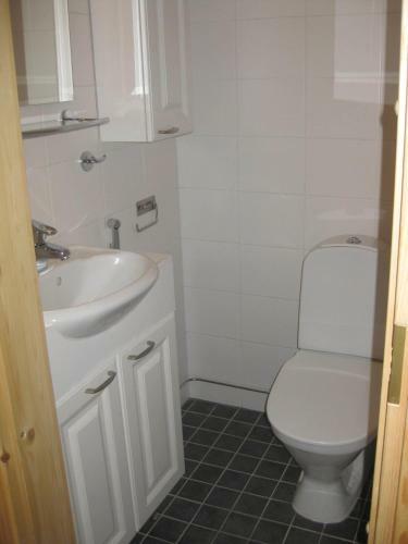 Yll�s-ropo Apartments