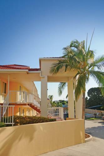 Harbour Sails Motor Inn