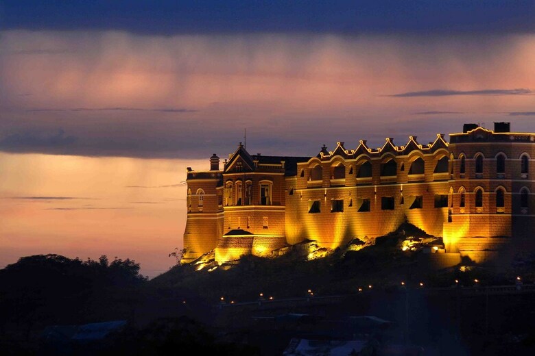 Hotel Heritage Khirasara Palace