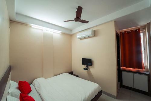 Hotel Aashish Deluxe