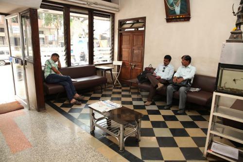 Hostal Solanki Guest House