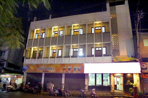 Hostal Solanki Guest House