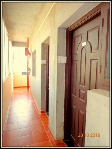 Hotel Ambika Yatri Niwas Kolhapur