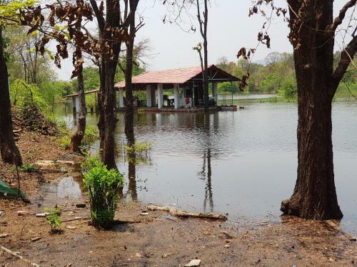 Hotel Kundalika Cottages