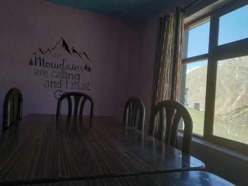 Hotel Deshek Homestay