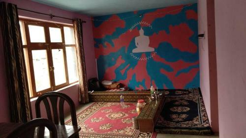 Hotel Deshek Homestay