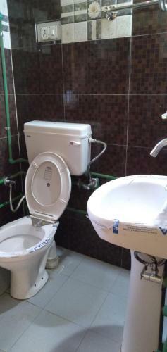 Hotel Deshek Homestay