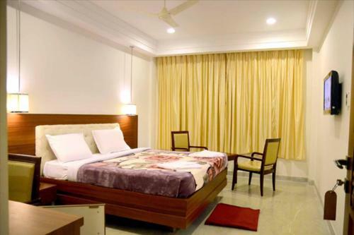 Hotel Raya's Grand