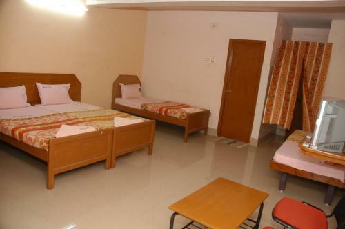 Hotel Athityaa