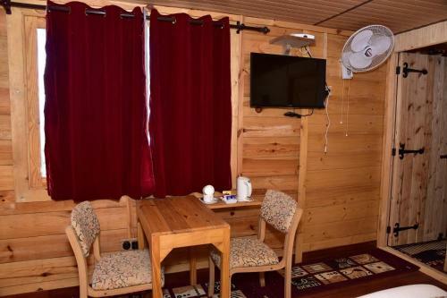 Hotel Snow King Retreat