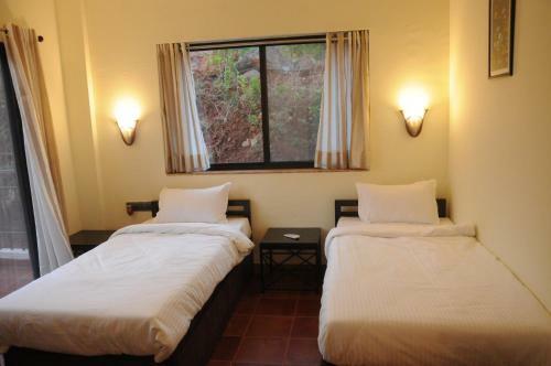 Hotel Forest Escapes Koyna
