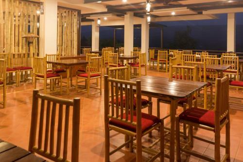 Hotel Forest Escapes Koyna