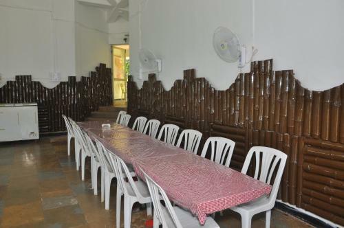 Hotel Koyna Lake Resort