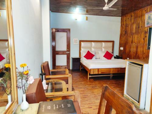 Hotel Himalayan Hamlet Resort