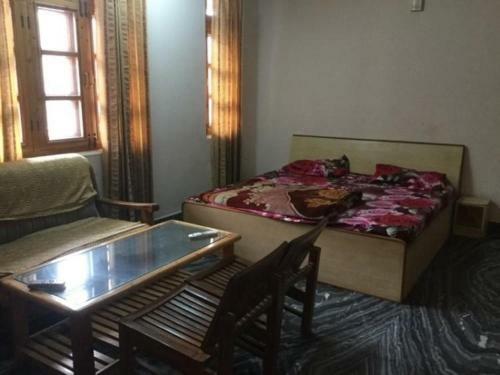 Hostal River Site Guest House