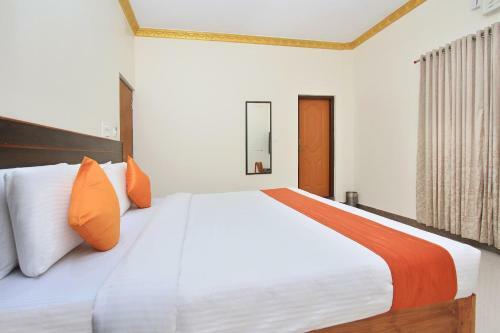 Oyo 10549 Hotel Le Comforts