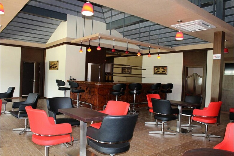 Hotel Purple Palms Resort & Spa