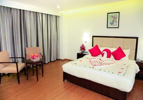 Hotel Triguna Clarks Inn Kurnool