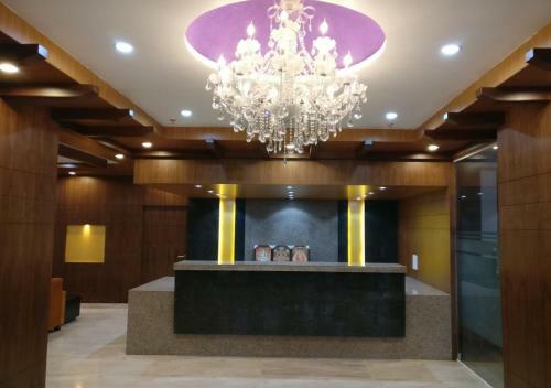 Hotel Triguna Clarks Inn Kurnool