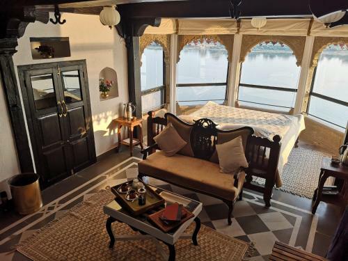 Hotel Ahilya Fort