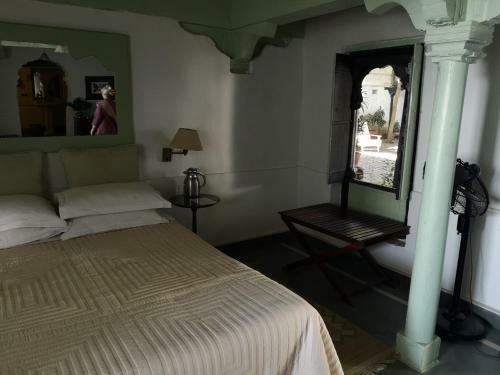 Hotel Ahilya Fort