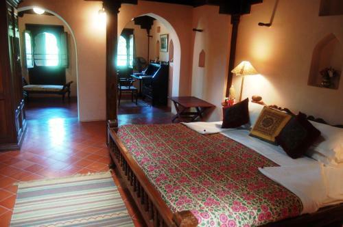 Hotel Ahilya Fort