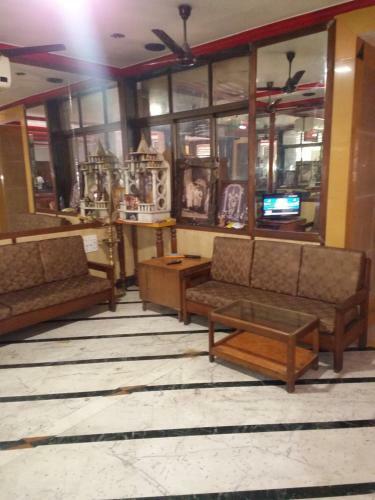 Hotel Kuber's Kamath Residency