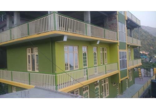 Exotic Hari Cottage
