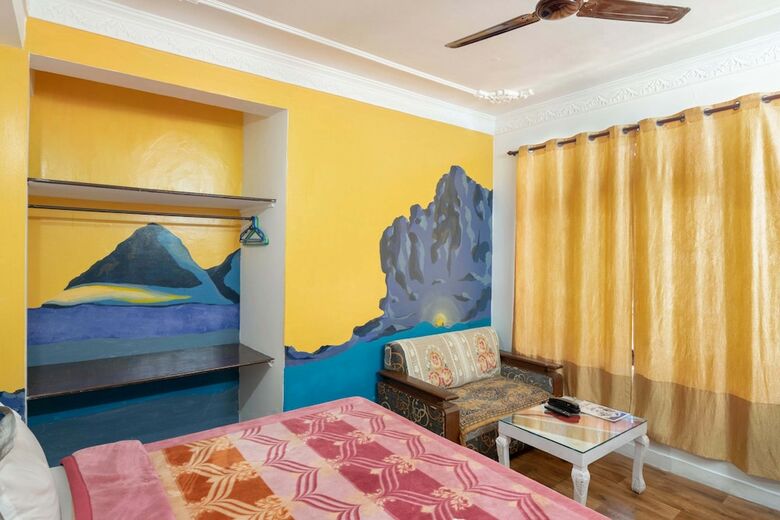 Hotel Pink House