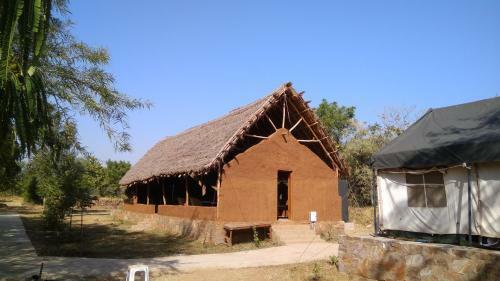 Bikamp Aravallis Camp Resort, Sariska
